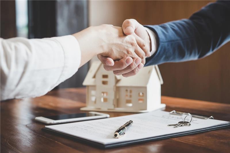 Beyond the Keychain: How to Turn Closing Day into a Permanent Referral Engine